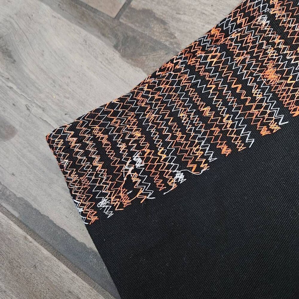 Levi's Hand-Embroidered Jeans - Picture 5 of 12